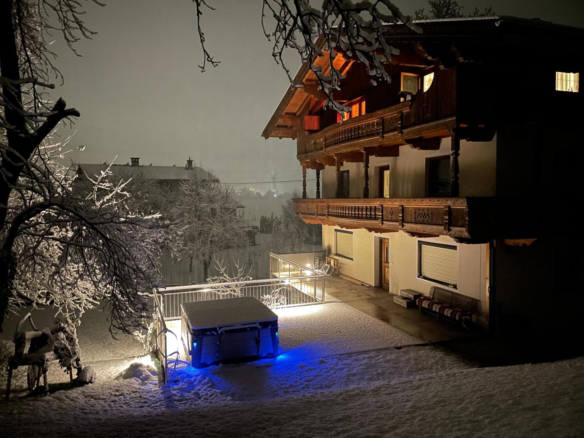 Apart Moidl Mit Privatem Pool Hart im Zillertal Zewnętrze zdjęcie